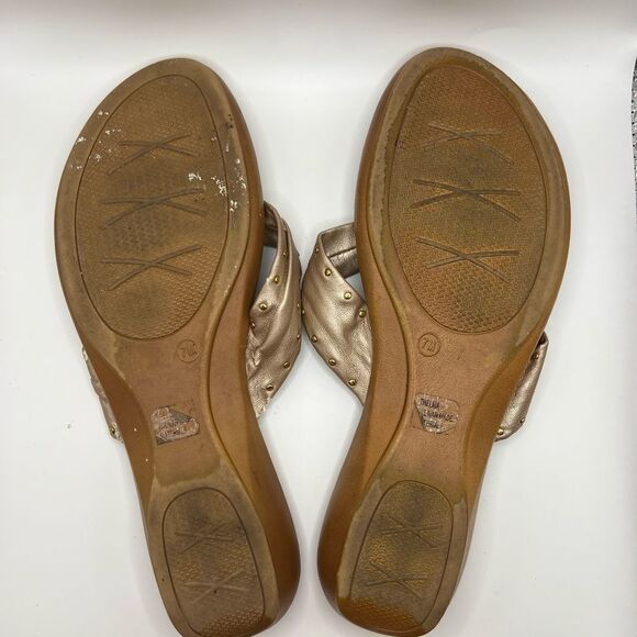 Coral Bay Gold Wedge Sandals with Metallic Finish - Picture 5 of 6